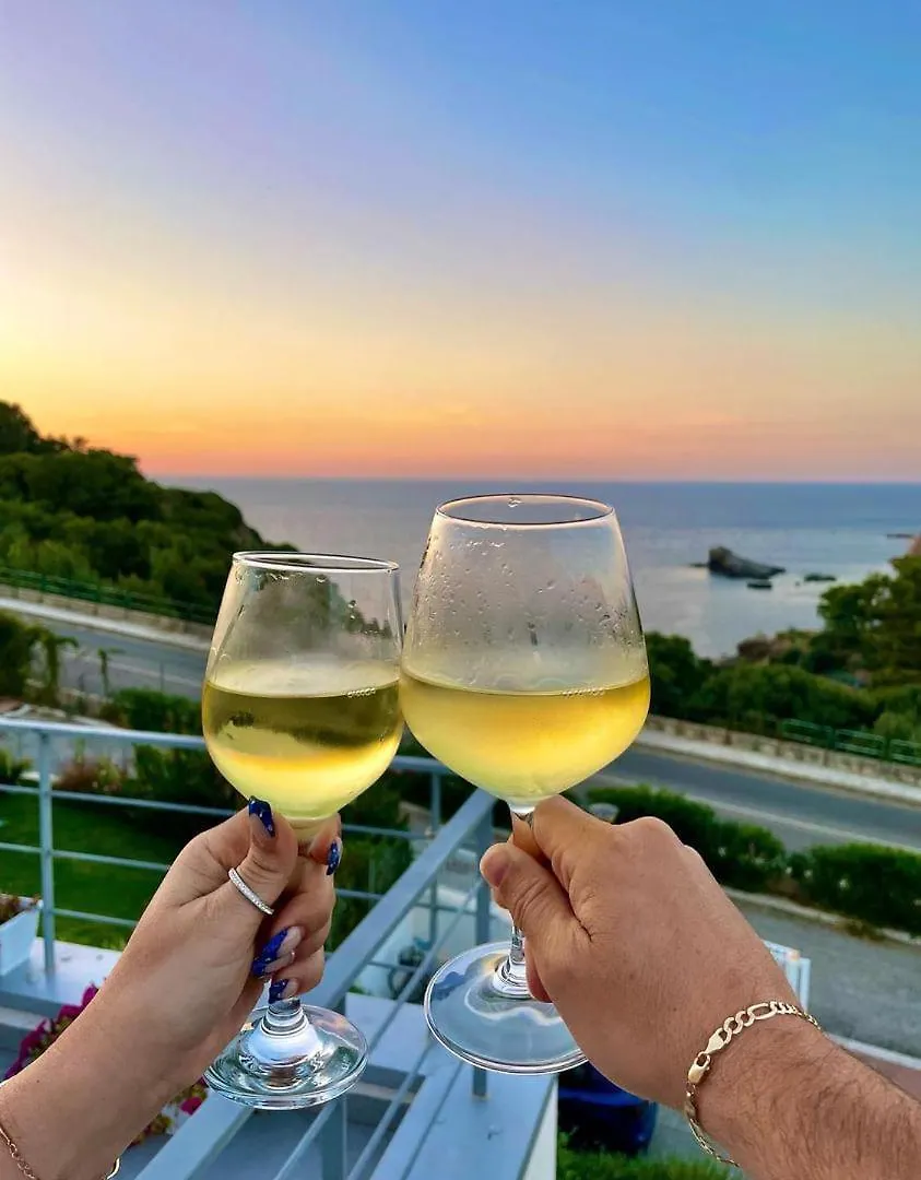 تيراسيني Zabbara B&B